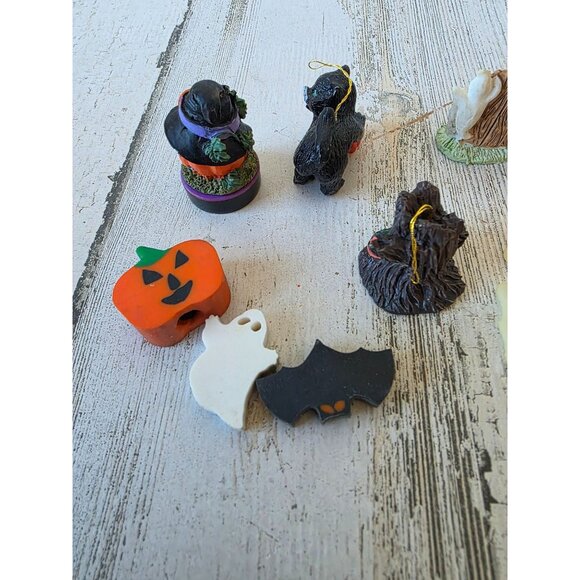 Vintage mini village ghost Halloween alien cat pumpkin skeleton set eraser - Picture 6 of 7